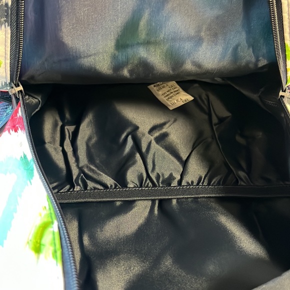 Back pack - Picture 4 of 6